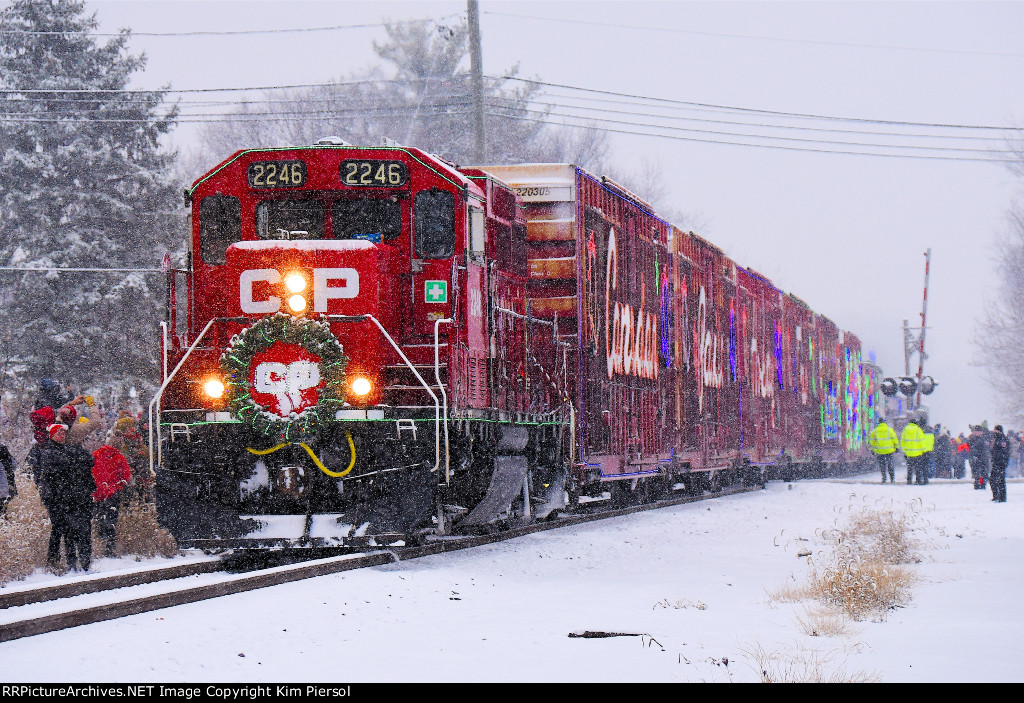 CP 2246 CPKC US Holiday Train 2023