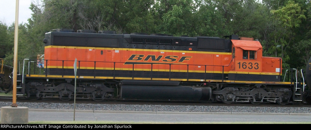 BNSF 1633 SD40-2